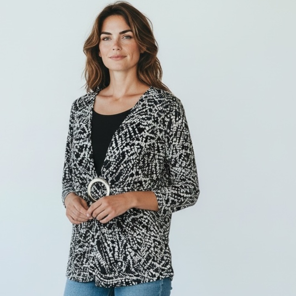 Brittany Black ladies, extra large dressy top very good condition